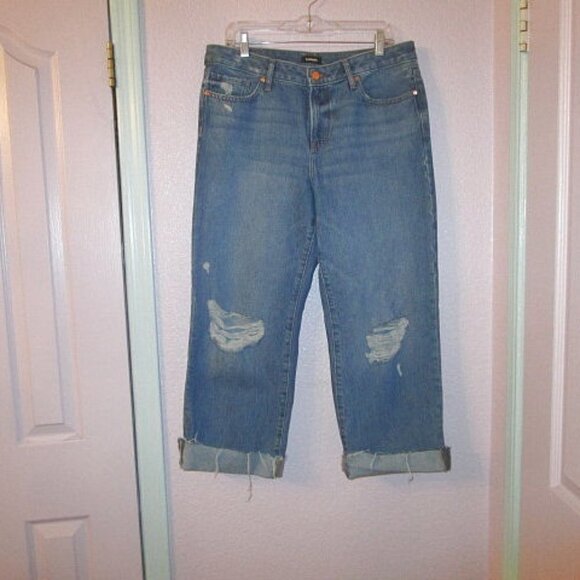 Express 90s Ankle Boot Jeans Size 10 High Rise Ankle Ripped Distressed Denim NEW - Picture 1 of 12